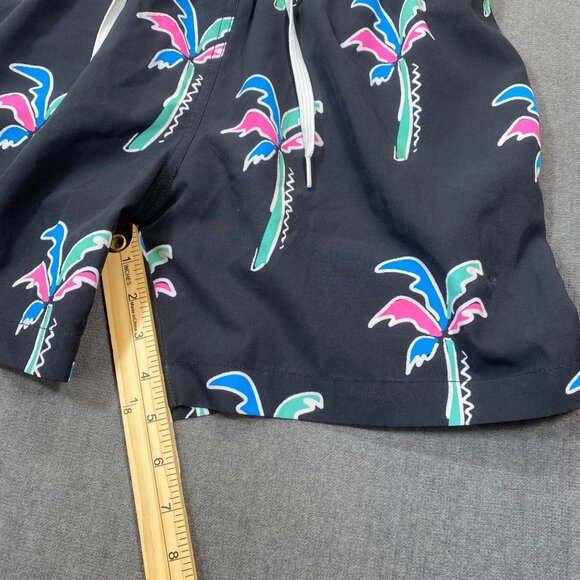 Chubbies Mens Medium Swim Trunks 5.5" Inseam Black Palm Tree Print Mesh Lining - Picture 13 of 16